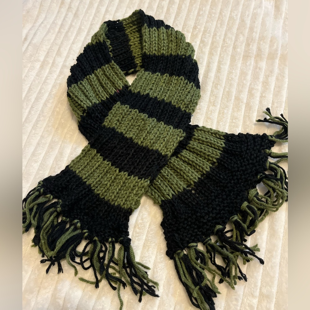 Striped Green and Black Kids Scarf,,H37